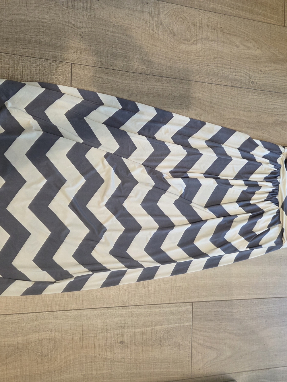 Fashionomics Chevron Maxi Skirt - Grey and Cream
